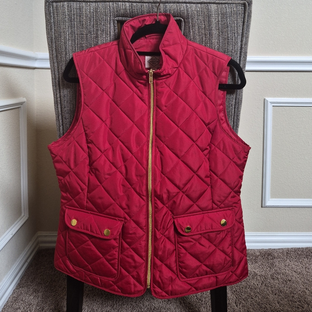 St. John's Bay Red Quilted Sleeveless Vest with Gold Hardware
